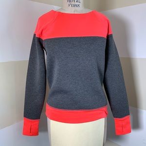 Athleta Gym Work Out Pull Over
